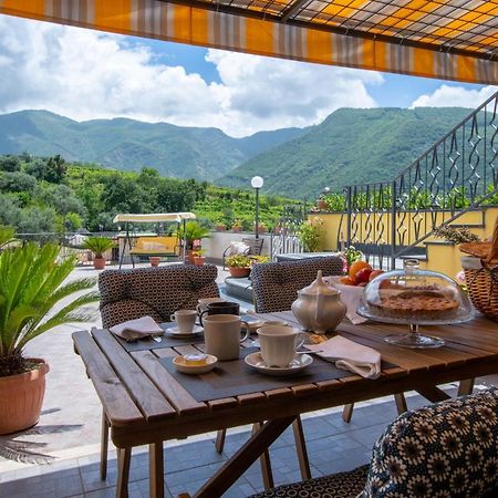 B&B L'Abbraccio Casola di Napoli Εξωτερικό φωτογραφία