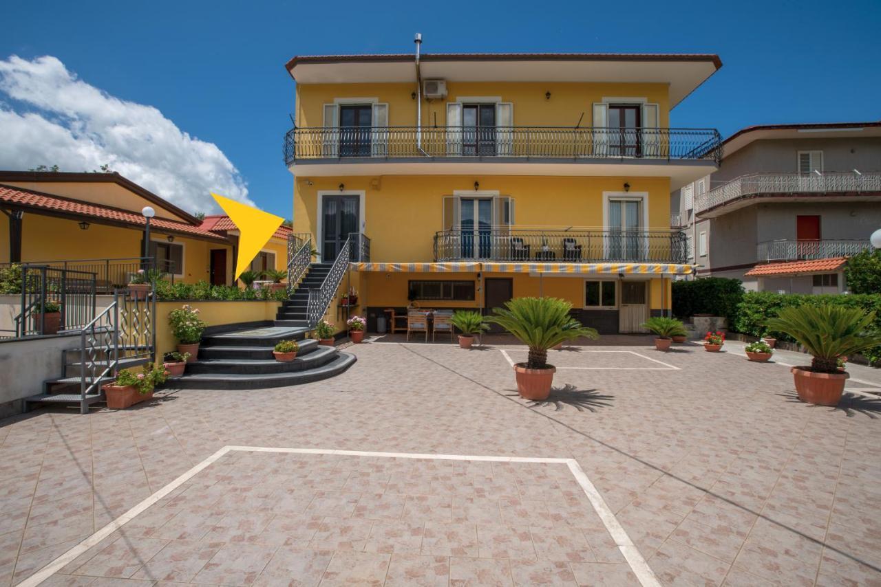 B&B L'Abbraccio Casola di Napoli Εξωτερικό φωτογραφία